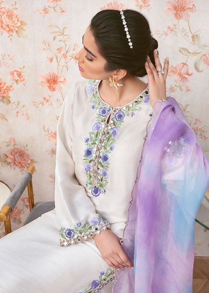 Picture of Skylit Gold